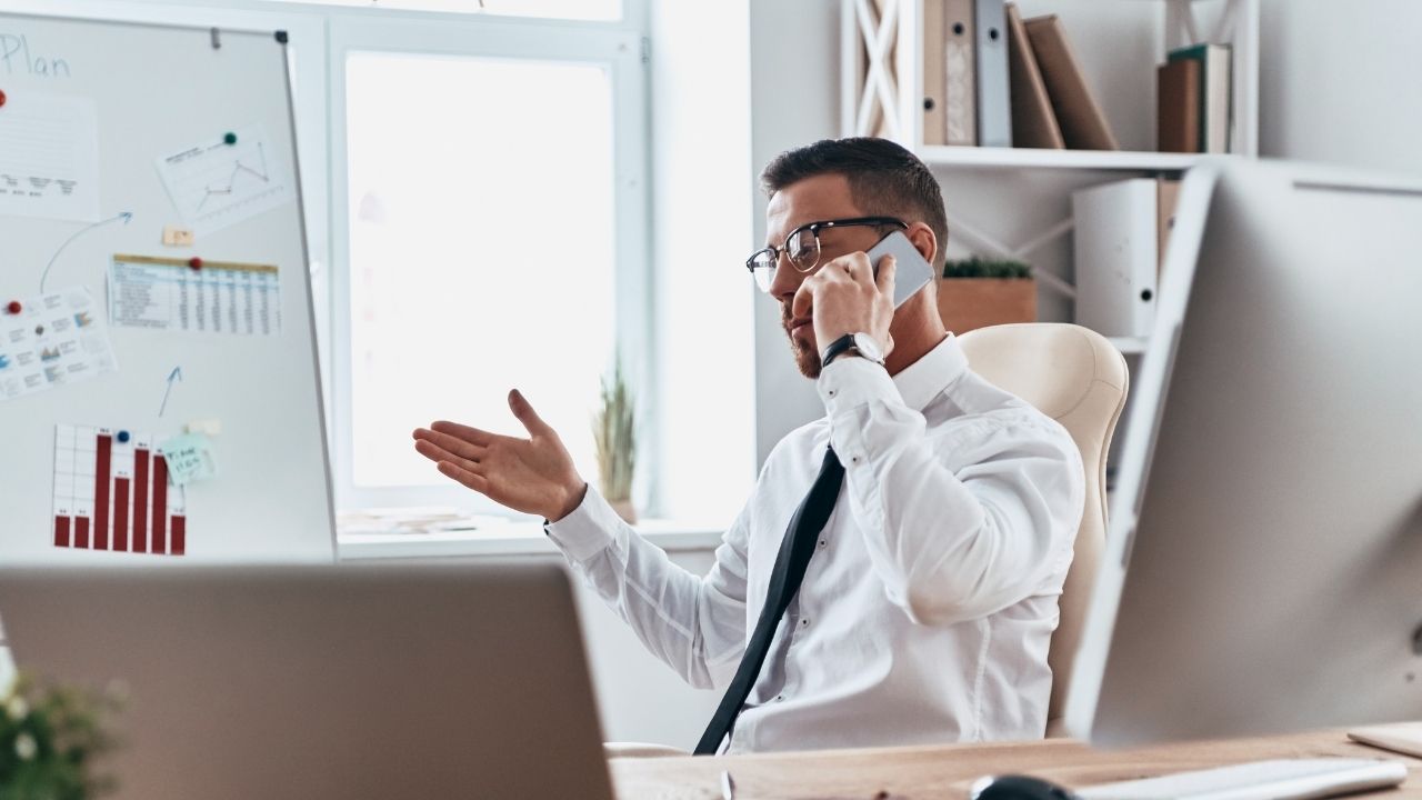 Land Flipping Negotiation Strategies: Secure Better Deals in 2025